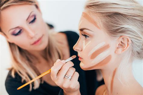 Pro Makeup Courses 